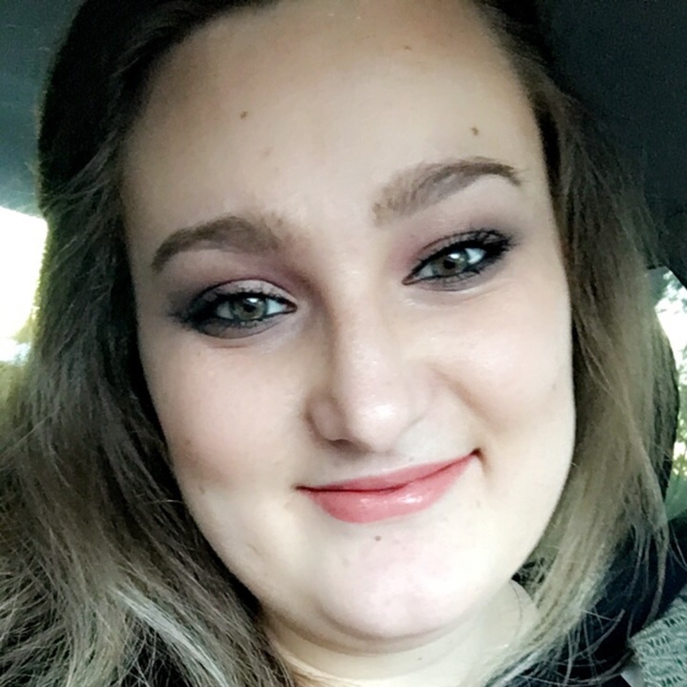 Meet your Posher, Elena
